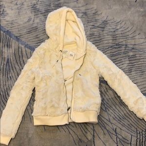 Abercrombie & Fitch white faux fur sweater/hoodie